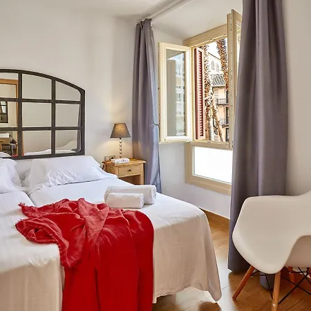 Lodgingmalaga Plaza Constitucion Апартаменты *