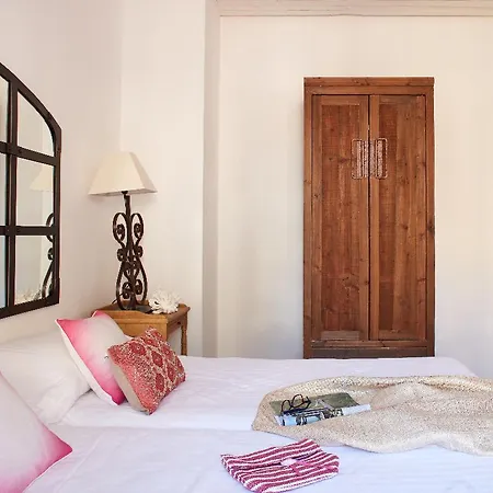 Lodgingmalaga Plaza Constitucion Апартаменты *